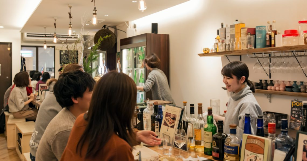 7.燻製と発酵食品に合わせた日本酒が飲める「いぶしかもし酒場Choi」